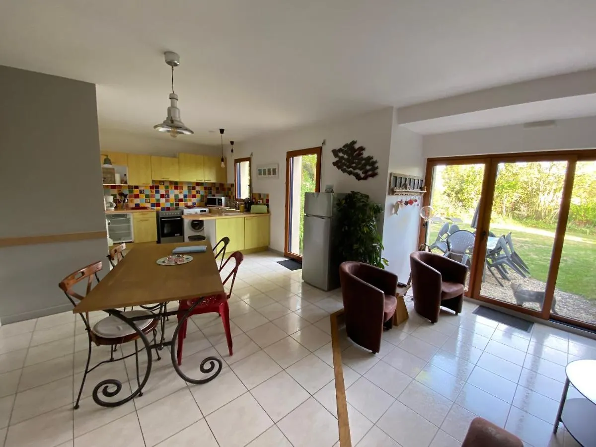 Maison De Vacances L'Emeraude Saint-Coulomb 0*,