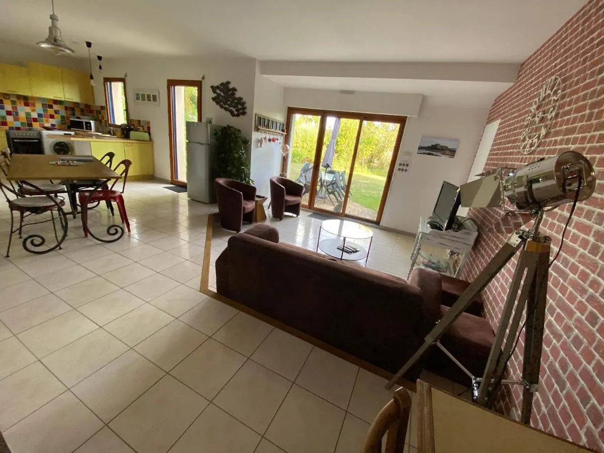 Maison De Vacances L'Emeraude Saint-Coulomb