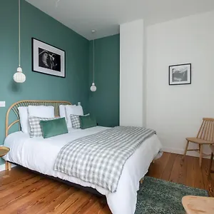 Bed & Breakfast Maison Triton Et Porcelaine, Saint-Coulomb